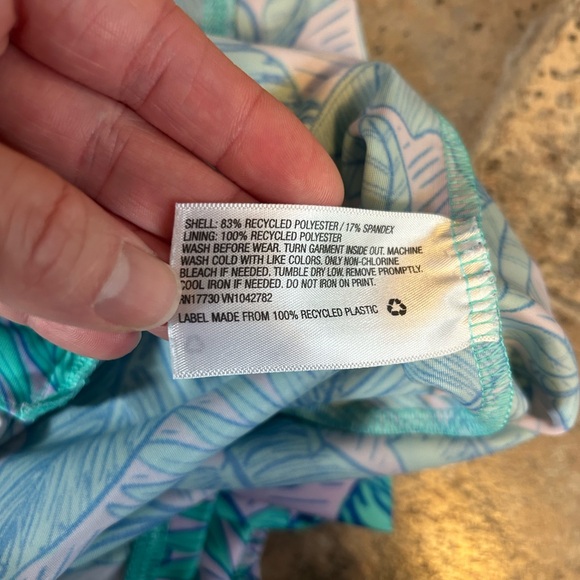 Cat & Jack long sleeve one piece swimsuit tropical leaf print - Picture 3 of 6